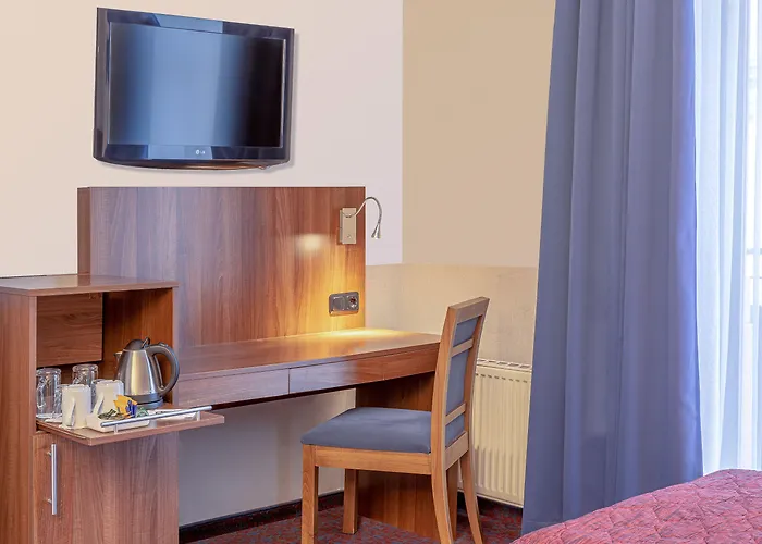Ramada By Wyndham Frankfurt Station Hotel Francoforte sul Meno