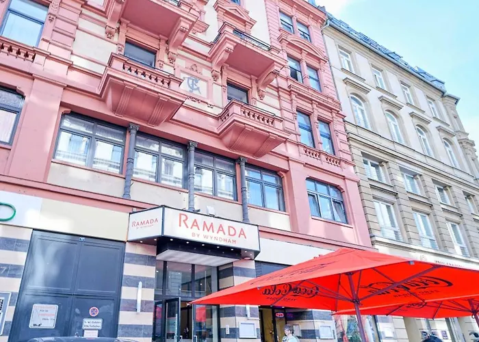 Ramada By Wyndham Frankfurt Station Francoforte sul Meno