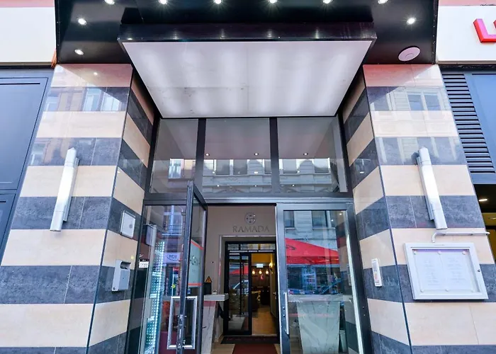 Hotel Ramada By Wyndham Frankfurt Station 4*