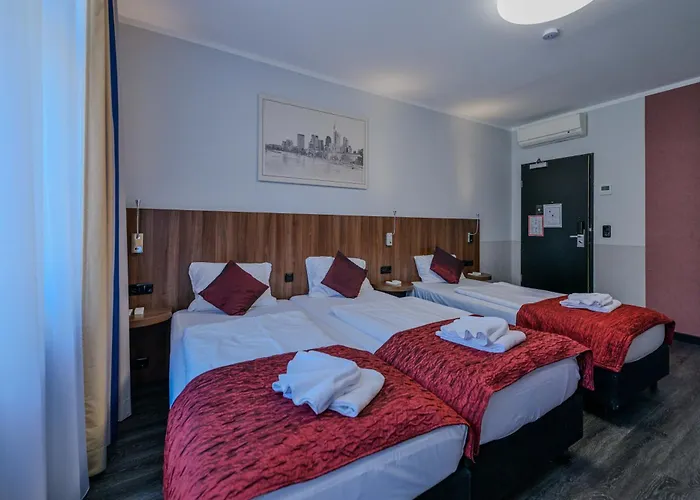 Ramada By Wyndham Frankfurt Station Hotel