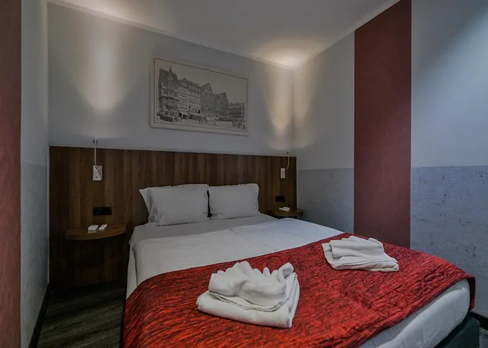 Ramada By Wyndham Frankfurt Station Hotel