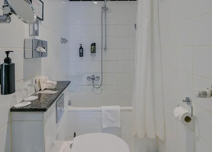 Hotel Ramada By Wyndham Frankfurt Station