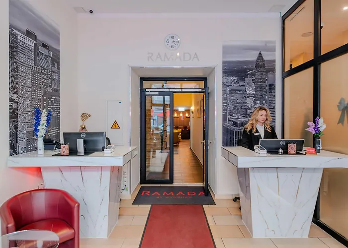 Ramada By Wyndham Frankfurt Station Francoforte sul Meno