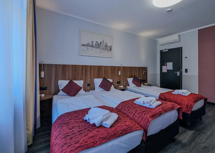 Ramada By Wyndham Frankfurt Station 호텔